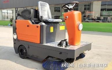 CA1160P62K1L3E4洗掃車 高效清潔，城市環(huán)衛(wèi)的得力助手